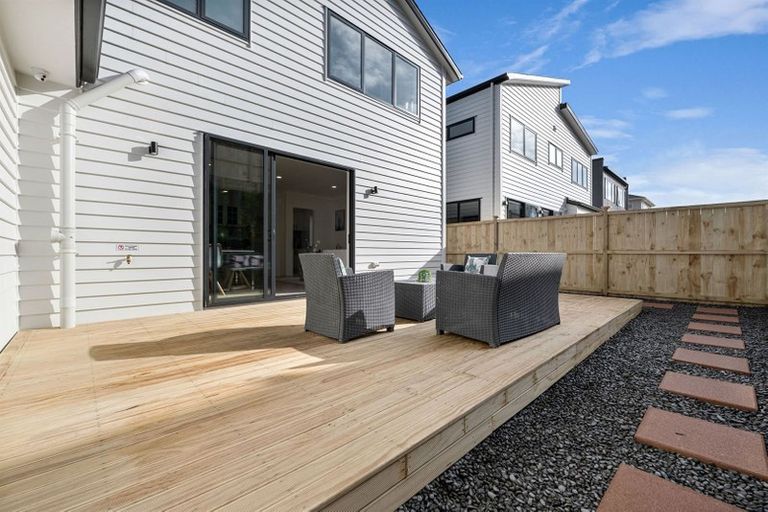 Photo of property in 24 Matahae Drive, Flat Bush, Auckland, 2019