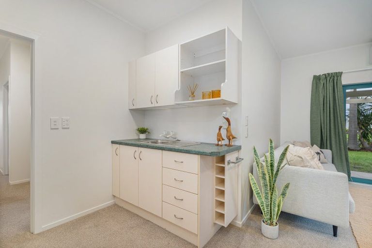 Photo of property in 10 Protea Crescent, Whitianga, 3510