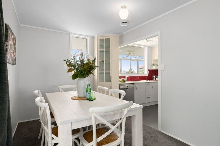 Photo of property in 8 Salem Court, Churton Park, Wellington, 6037