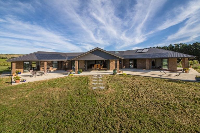 Photo of property in 219 Kahuterawa Road, Linton, Palmerston North, 4472