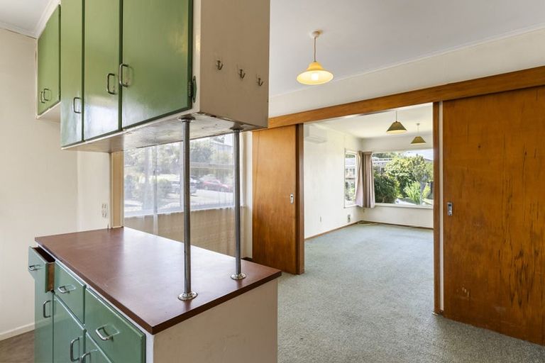 Photo of property in 1/15 Rotoiti Avenue, Pakuranga Heights, Auckland, 2010