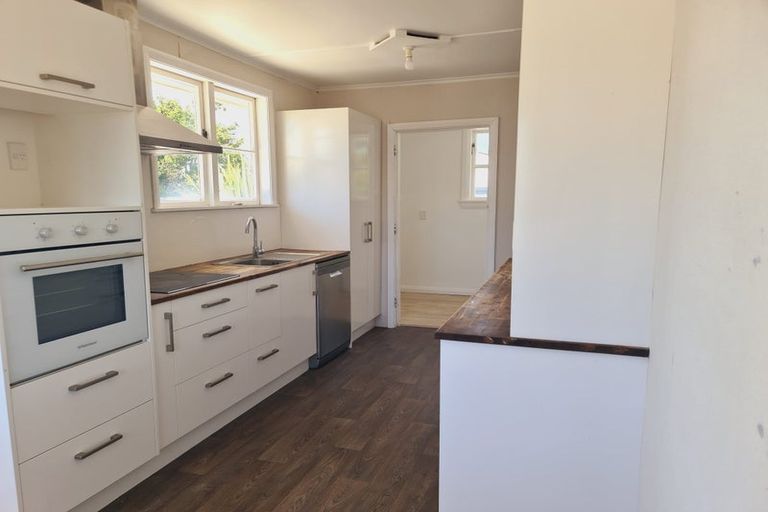 Photo of property in 16 Avon Terrace, Roslyn, Palmerston North, 4414