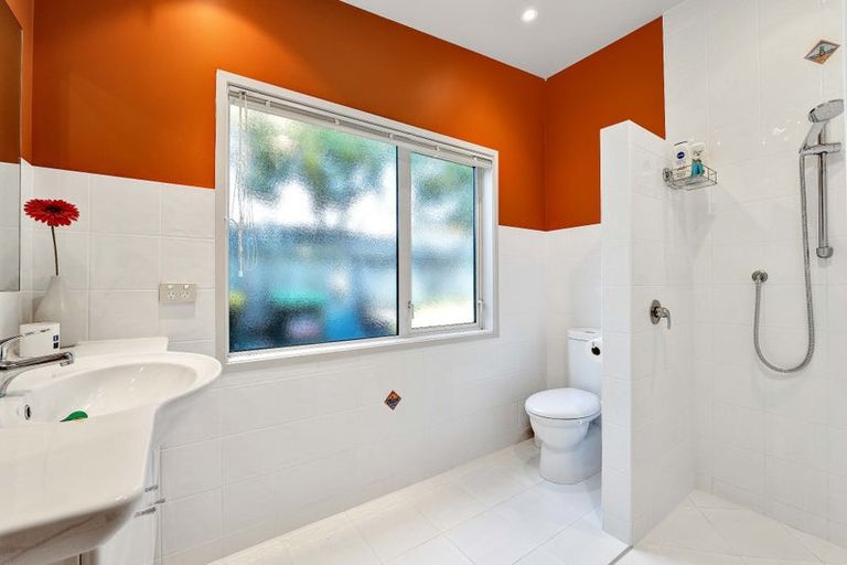 Photo of property in 181a Heta Road, Highlands Park, New Plymouth, 4312