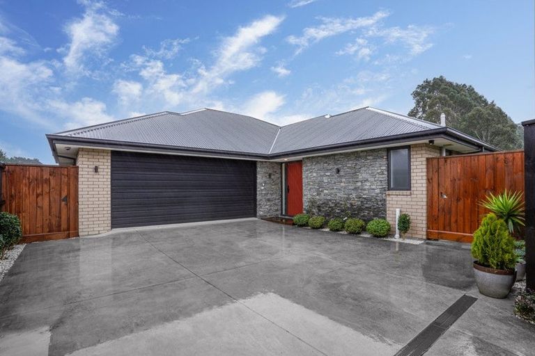 Photo of property in 16 Alpha Way, Rolleston, 7615