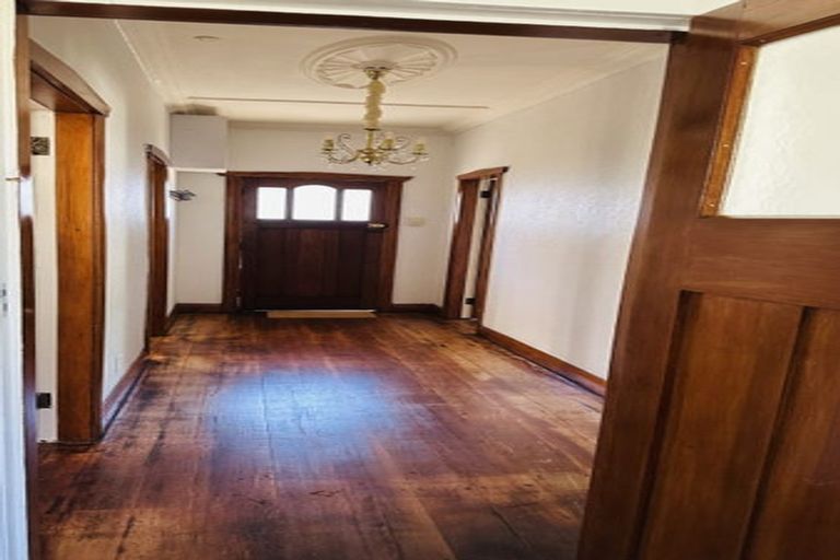 Photo of property in 38b Leighton Avenue, Waiwhetu, Lower Hutt, 5010