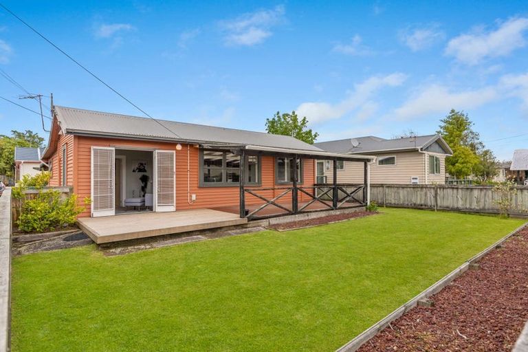 Photo of property in 6 Holden Avenue, Holdens Bay, Rotorua, 3010