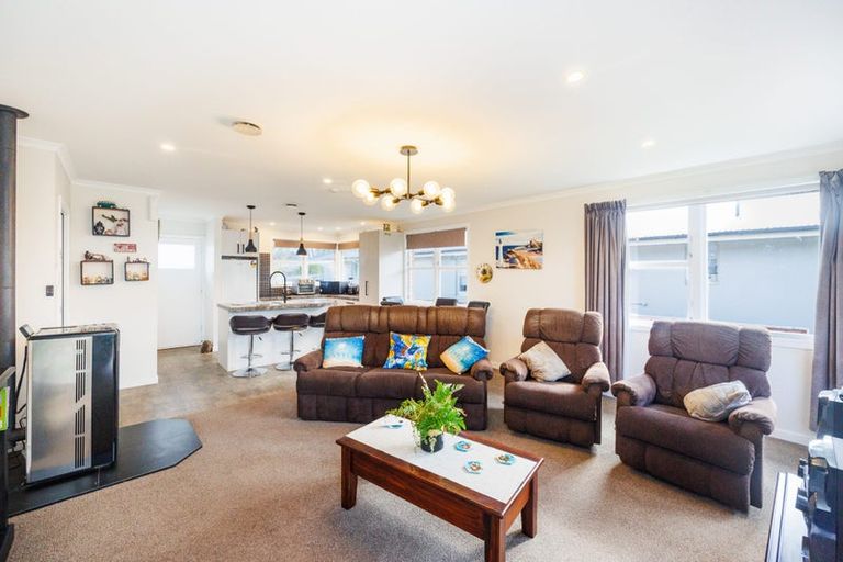 Photo of property in 33 Highbury Avenue, Highbury, Palmerston North, 4412