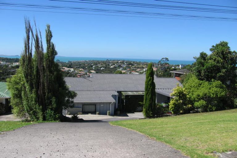 Photo of property in 949 East Coast Road, Torbay, Auckland, 0630