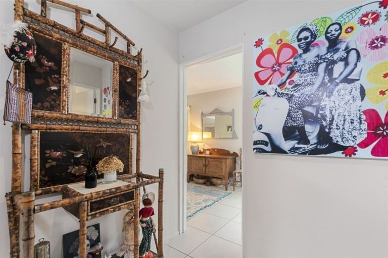 Photo of property in 2/24 Aramoana Avenue, Devonport, Auckland, 0624