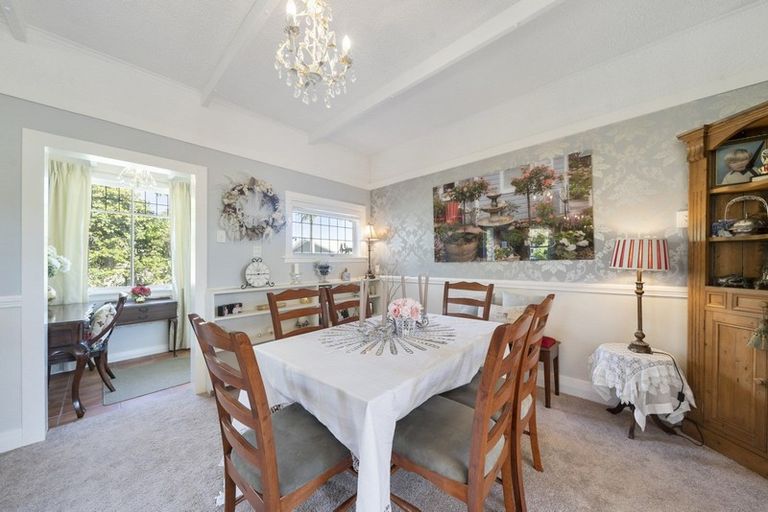 Photo of property in 339 Te Moana Road, Waikanae, 5036