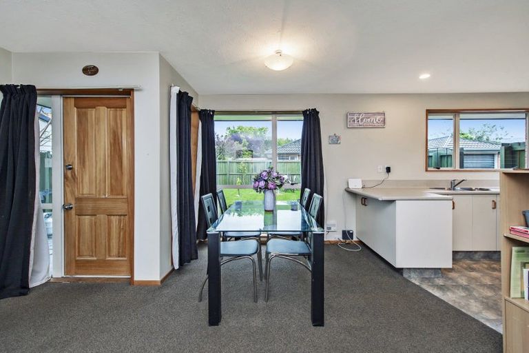 Photo of property in 2/37 Wrights Road, Addington, Christchurch, 8024