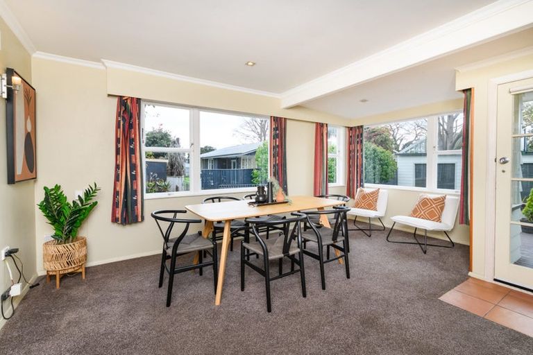Photo of property in 11 Heatley Avenue, Hokowhitu, Palmerston North, 4410