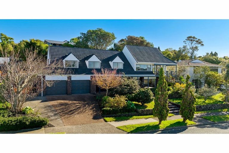 Photo of property in 74 Porritt Avenue, Chatswood, Auckland, 0626