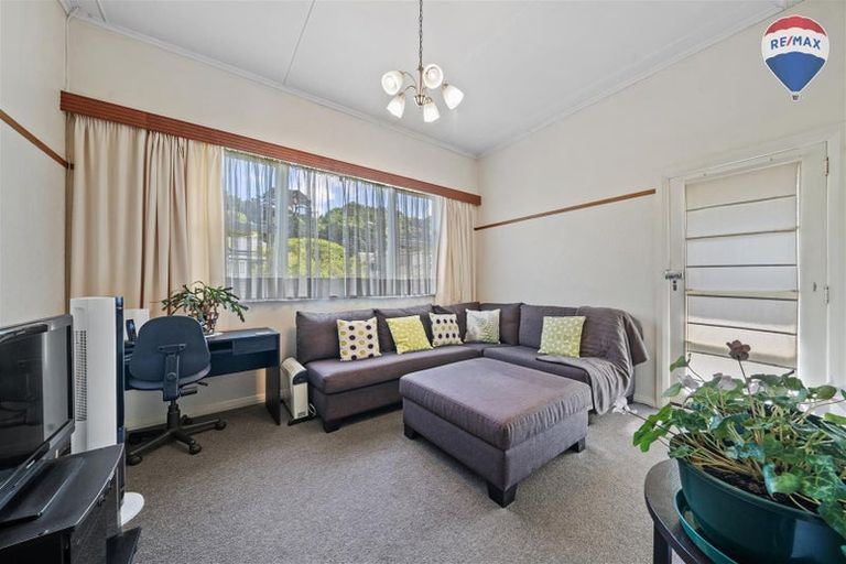 Photo of property in 2a Pharazyn Street, Melling, Lower Hutt, 5010