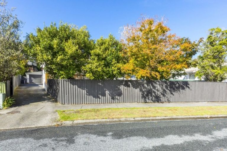 Photo of property in 11 Beryl Grove, Birchville, Upper Hutt, 5018