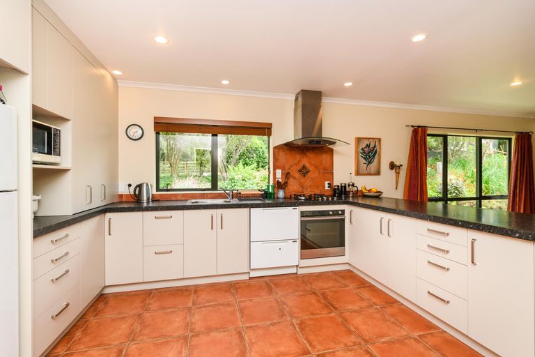Photo of property in 319 Pahiatua Aokautere Road, Aokautere, Palmerston North, 4471