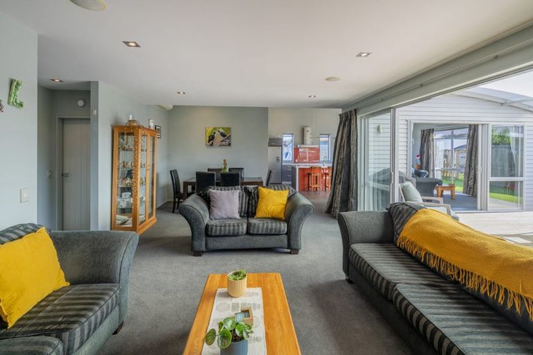 Photo of property in 4 Hawk Hill Crescent, Cooks Beach, Whitianga, 3591