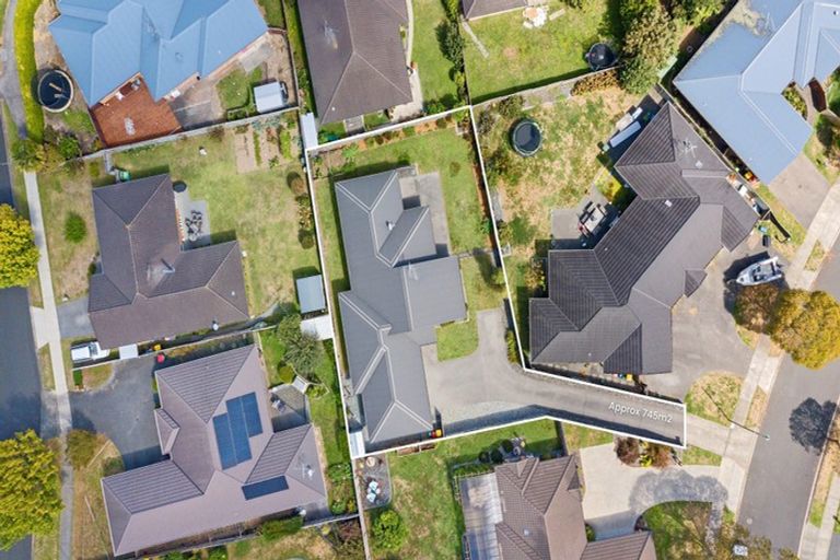 Photo of property in 8 Wakefield Place, Rototuna North, Hamilton, 3210