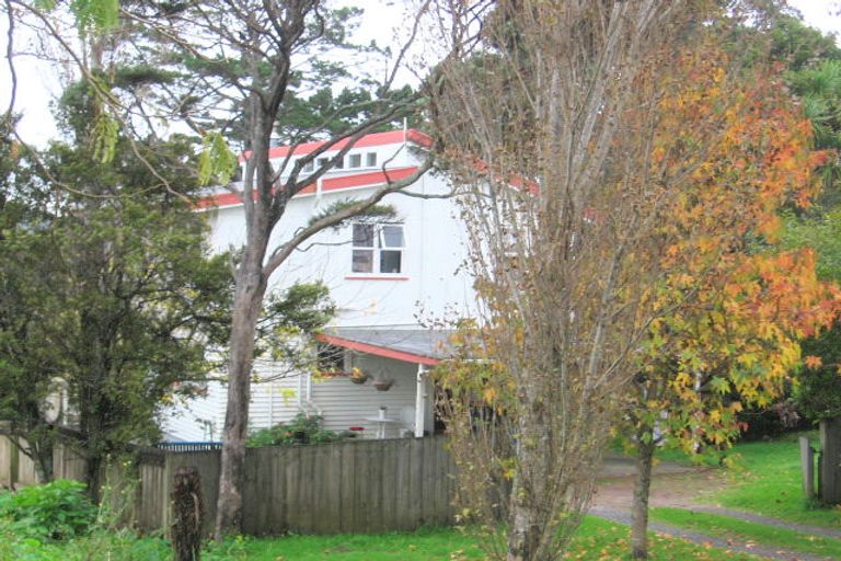 Photo of property in 66 Victory Road, Laingholm, Auckland, 0604