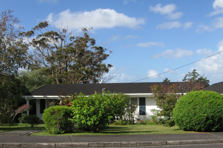 Photo of property in 55 Jaemont Avenue, Te Atatu South, Auckland, 0610