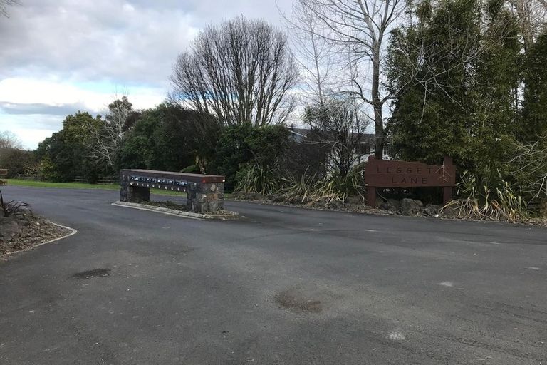 Photo of property in 166h Postman Road, Dairy Flat, 0794