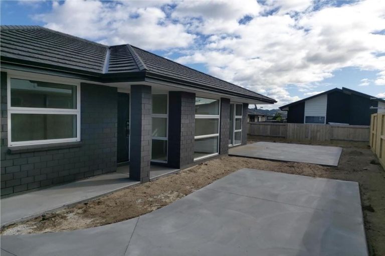 Photo of property in 22 Komata Crescent, Papamoa Beach, Papamoa, 3118