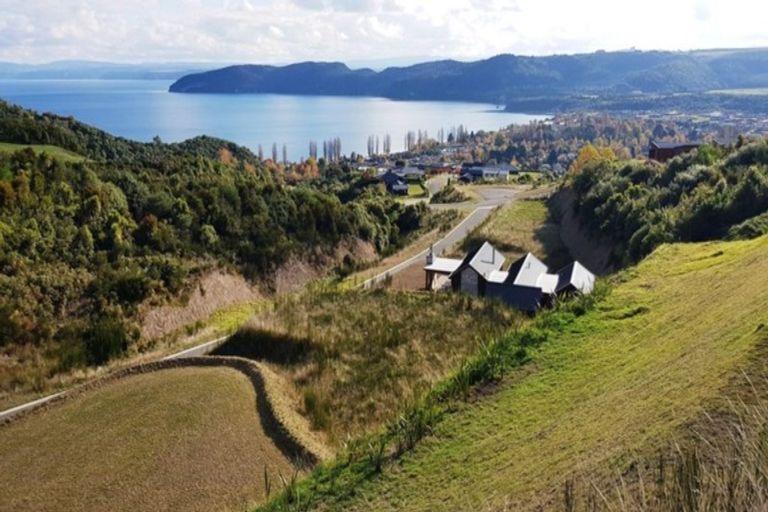 Photo of property in 29 Locheagles Rise, Kinloch, Taupo, 3377