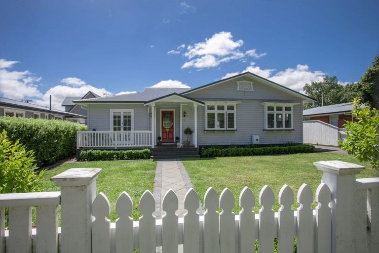 Photo of property in 32 Queen Street, Cambridge, 3434