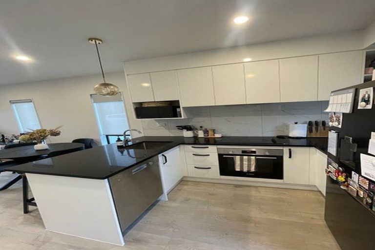 Photo of property in 5/36 Westgate Drive, Westgate, Auckland, 0614