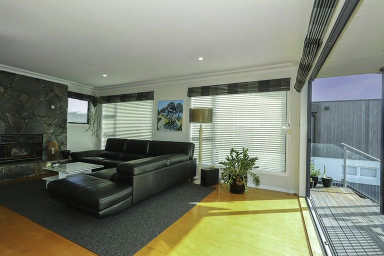 Photo of property in 393 Oceanbeach Road, Mount Maunganui, 3116