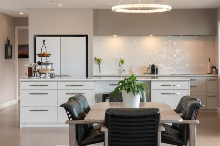 Photo of property in 44 Holyoake Terrace, Omokoroa, 3114