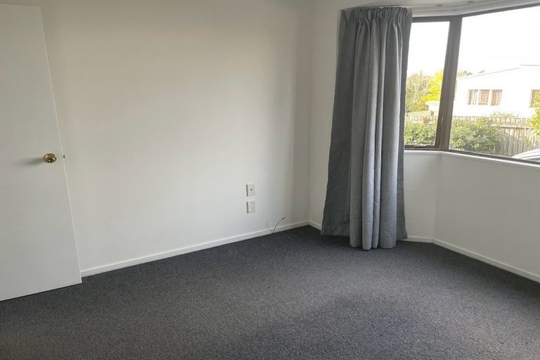 Photo of property in 5/37a Glengarry Road, Glen Eden, Auckland, 0602