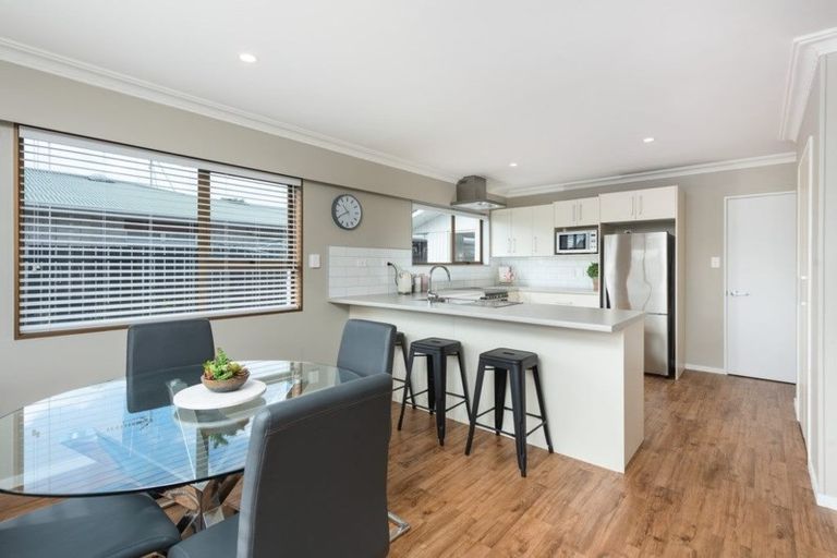 Photo of property in 15 Hookey Drive, Te Puke, 3119