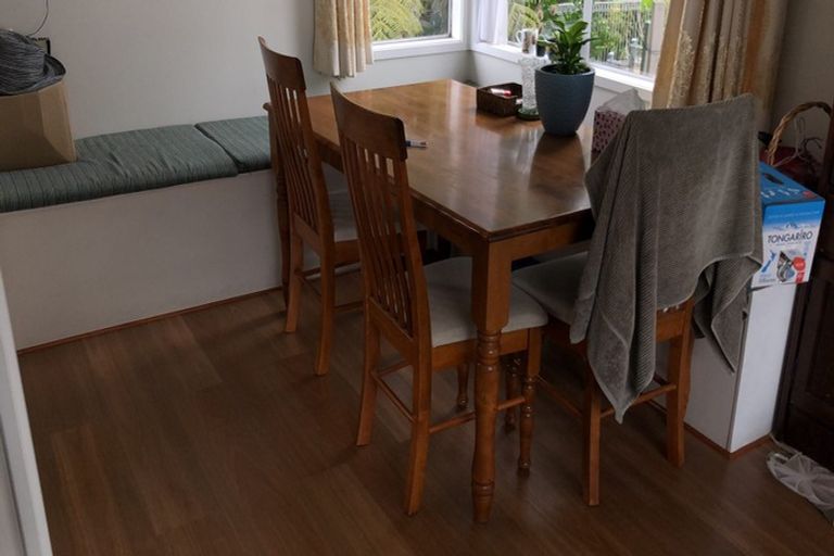 Photo of property in 17 Babington Place, Torbay, Auckland, 0630