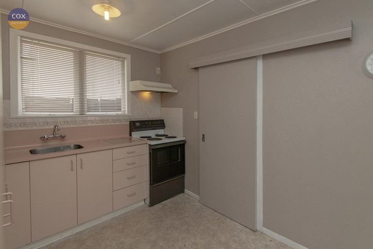 Photo of property in 102 Karaitiana Street, Frimley, Hastings, 4120