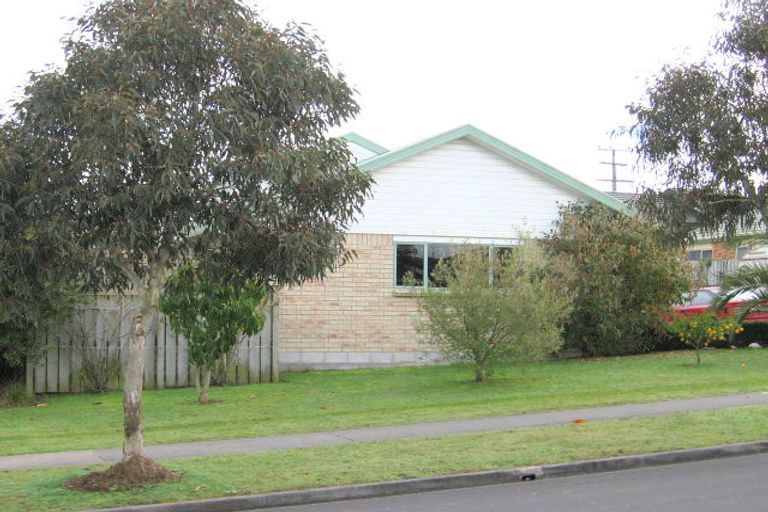 Photo of property in 4 Angus Street, Grandview Heights, Hamilton, 3200