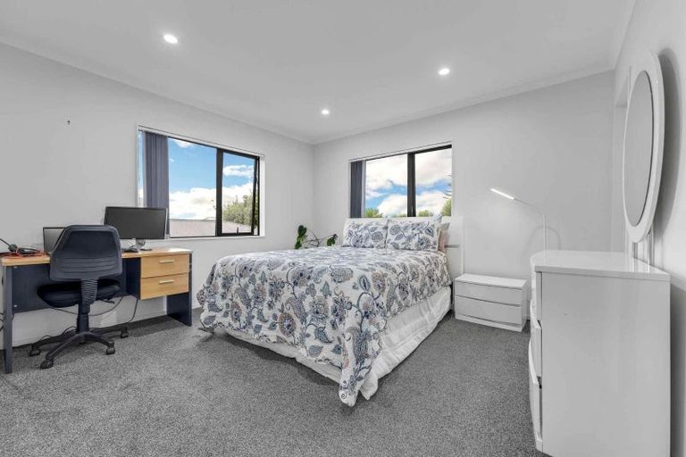 Photo of property in 14a Harrow Place, Manurewa, Auckland, 2102