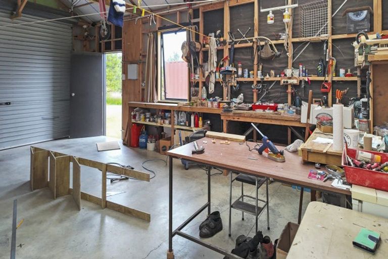 Photo of property in 104 Bergin Road, Foxton, 4814