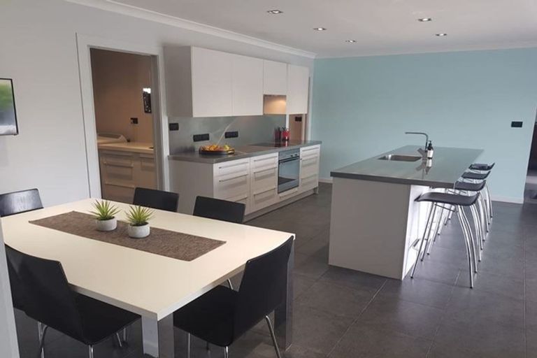 Photo of property in 1 Syrah Place, Greenmeadows, Napier, 4112