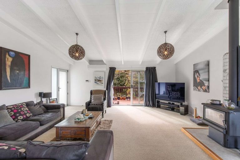 Photo of property in 15 Frankley Road, Westown, New Plymouth, 4310