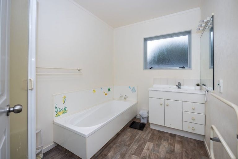 Photo of property in 34 Macmurdo Avenue, Glenview, Hamilton, 3206