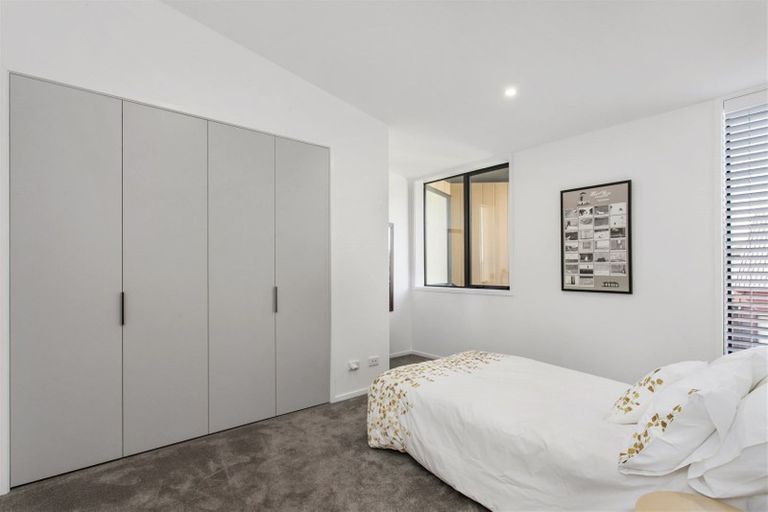 Photo of property in 58 Wai-iti Terrace, Burnside, Christchurch, 8052