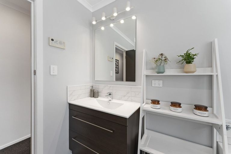 Photo of property in 172 Regan Street, Stratford, 4332