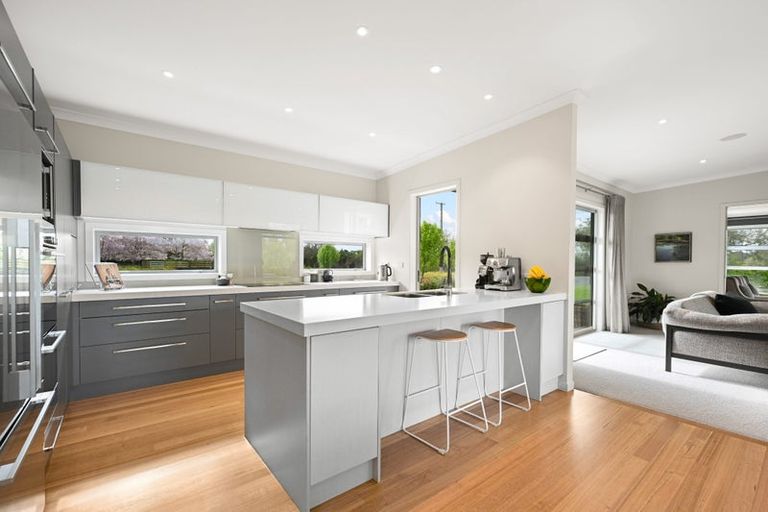 Photo of property in 96 Benn Road, Cambridge, 3495