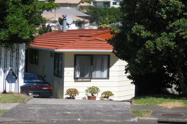 Photo of property in 2/40 Deverell Place, Northcross, Auckland, 0632