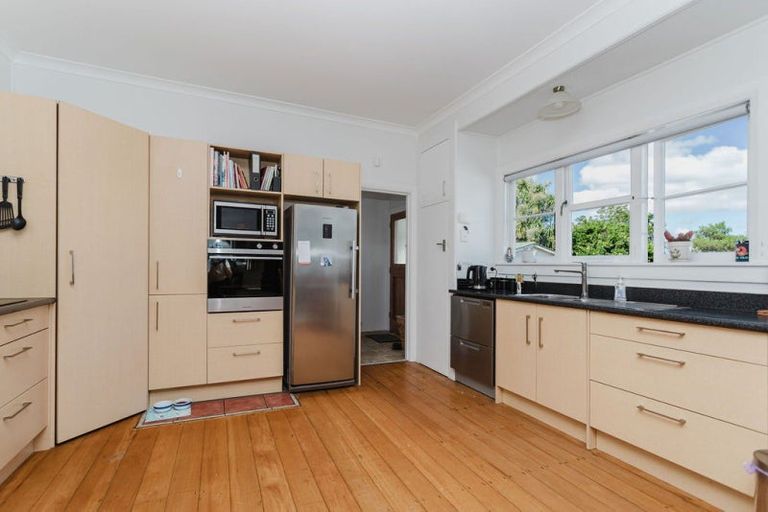 Photo of property in 64 Guy Street, Dannevirke, 4930