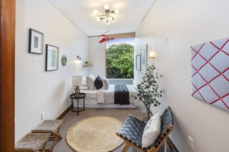 Photo of property in 11 Ilkley Place, Ilam, Christchurch, 8041