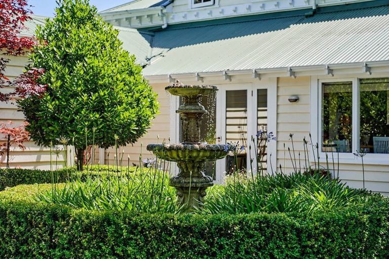 Photo of property in 8 Maungahina Road, Te Ore Ore, Masterton, 5886