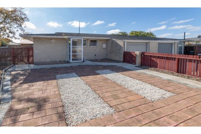 Photo of property in 2/7 Peters Lane, Spreydon, Christchurch, 8024