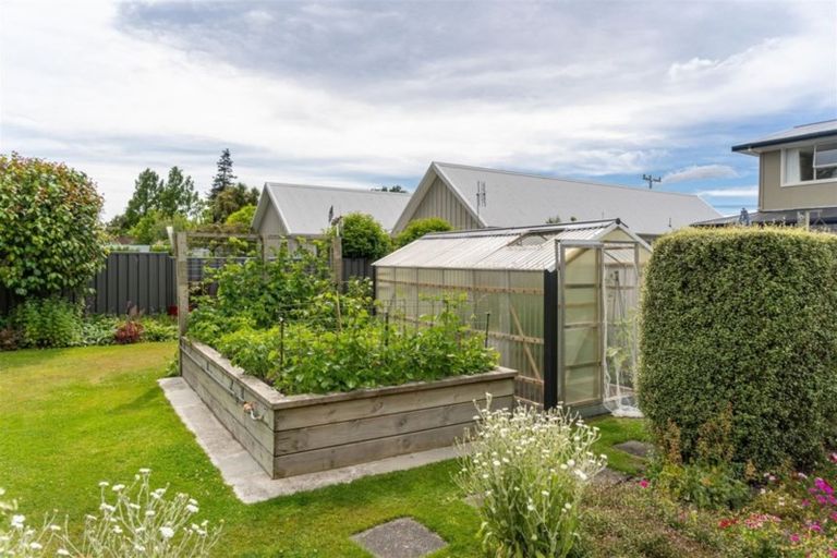 Photo of property in 10 Chamberlain Road, Masterton, 5810